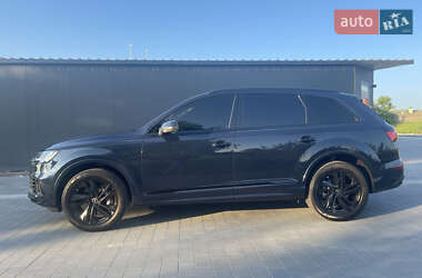 Внедорожник / Кроссовер Audi Q7 2023 в 