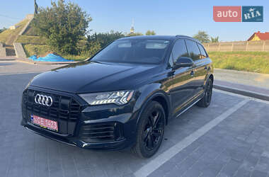 Внедорожник / Кроссовер Audi Q7 2023 в 