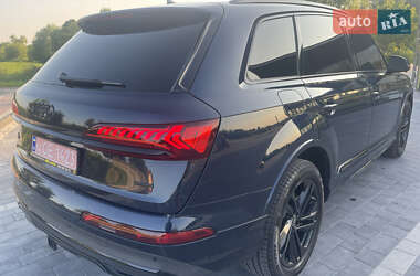 Внедорожник / Кроссовер Audi Q7 2023 в 