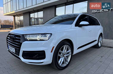 Внедорожник / Кроссовер Audi Q7 2018 в 
