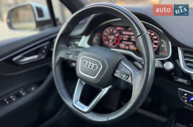 Внедорожник / Кроссовер Audi Q7 2018 в 