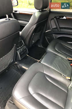 Внедорожник / Кроссовер Audi Q7 2014 в 