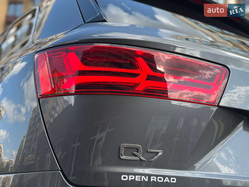 Внедорожник / Кроссовер Audi Q7 2019 в Киеве