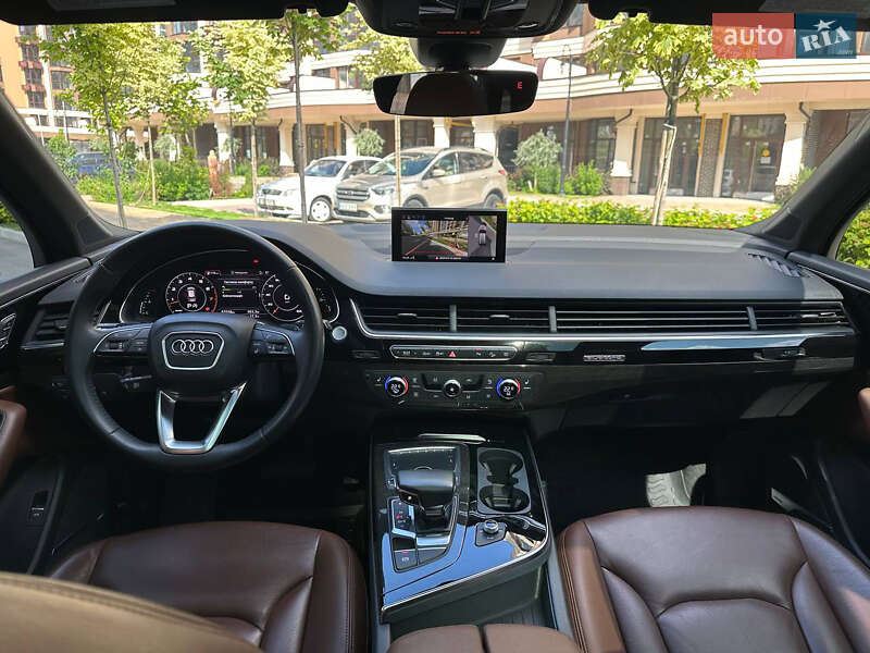 Внедорожник / Кроссовер Audi Q7 2019 в Киеве
