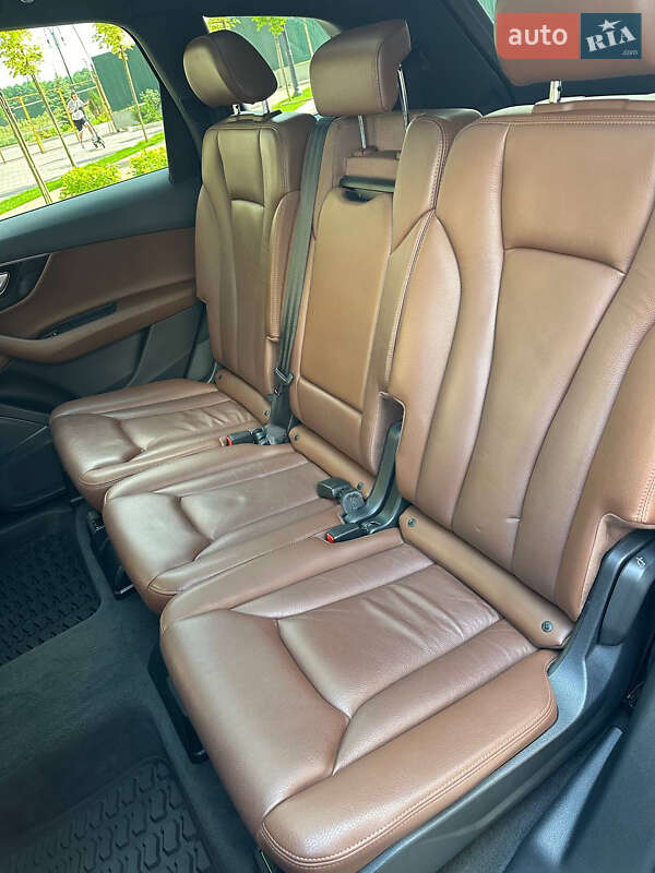 Внедорожник / Кроссовер Audi Q7 2019 в Киеве