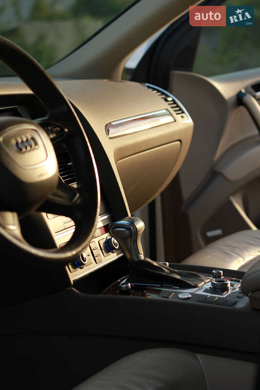Внедорожник / Кроссовер Audi Q7 2014 в Киеве