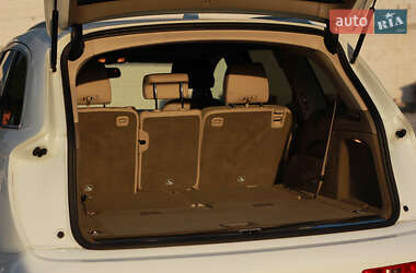 Внедорожник / Кроссовер Audi Q7 2014 в 