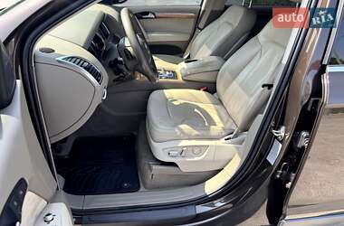 Позашляховик / Кросовер Audi Q7 2014 в 