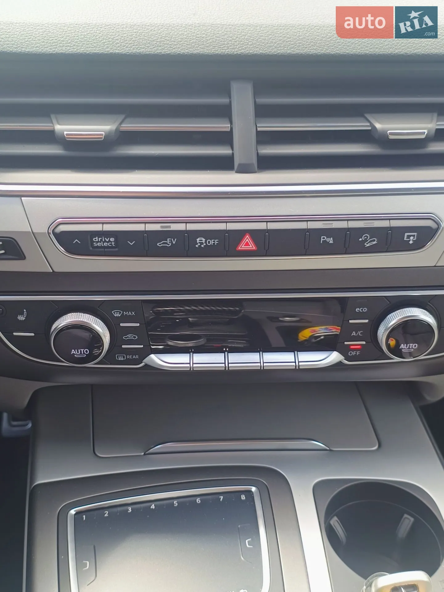 2016 Audi Q7 - мініатюра 32