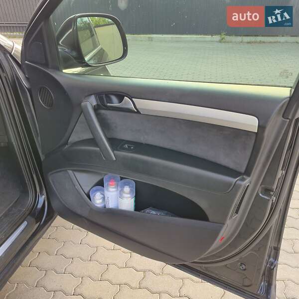 Внедорожник / Кроссовер Audi Q7 2007 в Жовкве