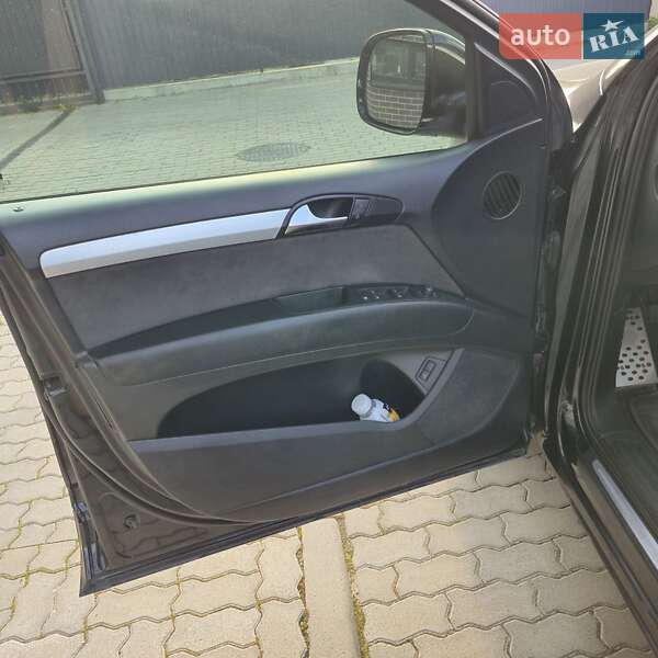 Внедорожник / Кроссовер Audi Q7 2007 в Жовкве
