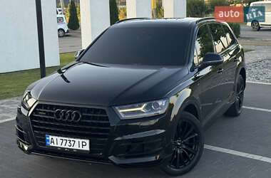 Внедорожник / Кроссовер Audi Q7 2015 в 
