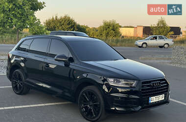 Внедорожник / Кроссовер Audi Q7 2015 в 