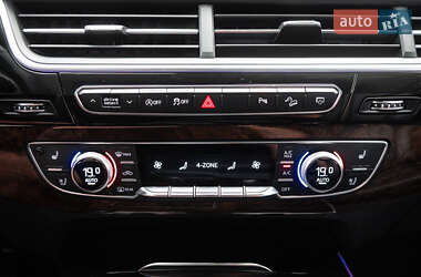 Внедорожник / Кроссовер Audi Q7 2017 в 