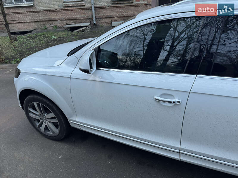 Позашляховик / Кросовер Audi Q7 2015 в Харкові