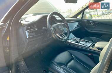 Внедорожник / Кроссовер Audi Q7 2019 в 