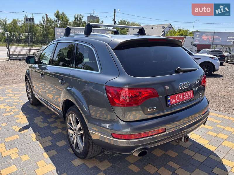 Позашляховик / Кросовер Audi Q7 2015 в Львові