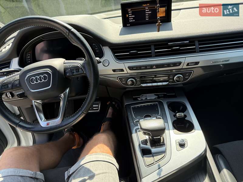 Внедорожник / Кроссовер Audi Q7 2017 в Львове фото 7 Внедорожник / Кроссовер Audi Q7 2017 в Львове
