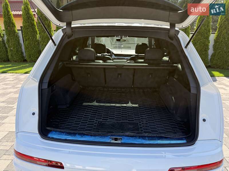 Внедорожник / Кроссовер Audi Q7 2017 в Львове фото 30 Внедорожник / Кроссовер Audi Q7 2017 в Львове