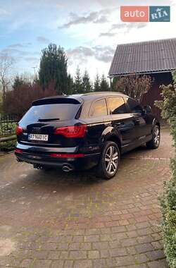 Внедорожник / Кроссовер Audi Q7 2013 в 