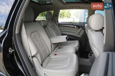 Внедорожник / Кроссовер Audi Q7 2015 в 