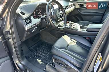 Внедорожник / Кроссовер Audi Q7 2017 в 