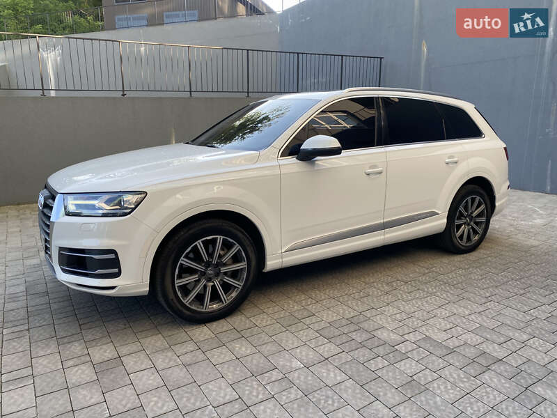 Позашляховик / Кросовер Audi Q7 2016 в Львові