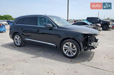 Позашляховик / Кросовер Audi Q7 2020 в Києві