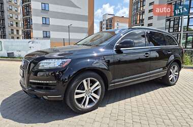 Внедорожник / Кроссовер Audi Q7 2014 в 