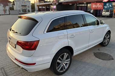 Внедорожник / Кроссовер Audi Q7 2012 в 