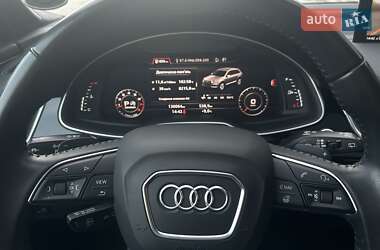 Внедорожник / Кроссовер Audi Q7 2018 в 