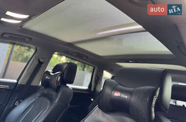 Внедорожник / Кроссовер Audi Q7 2010 в 