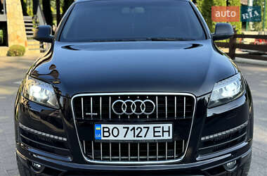 Внедорожник / Кроссовер Audi Q7 2015 в 