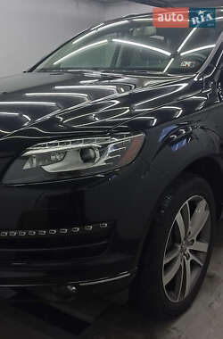 Внедорожник / Кроссовер Audi Q7 2015 в 