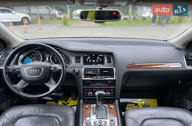 Внедорожник / Кроссовер Audi Q7 2012 в 