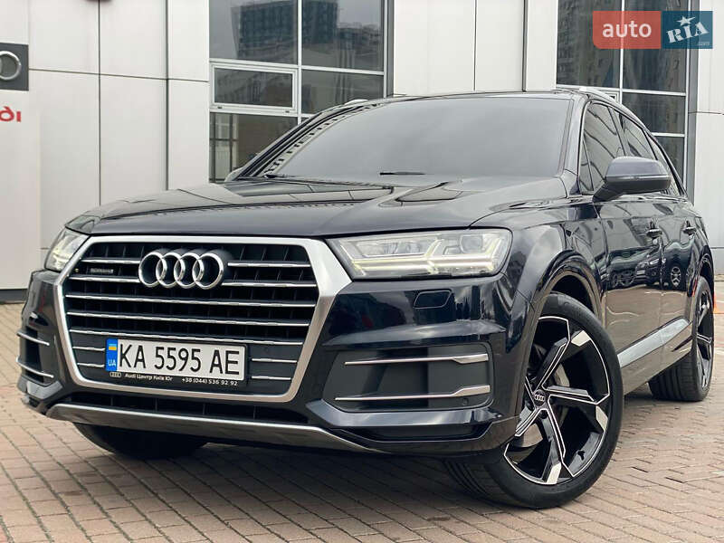 Позашляховик / Кросовер Audi Q7 2017 в Києві