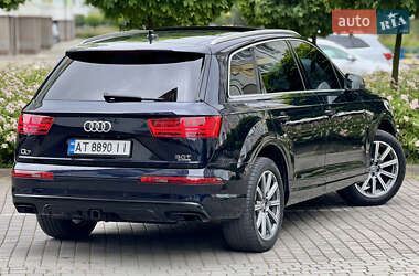Внедорожник / Кроссовер Audi Q7 2017 в 