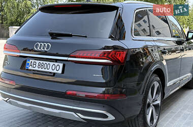 Внедорожник / Кроссовер Audi Q7 2020 в 