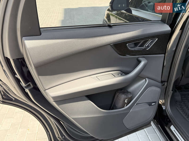 Внедорожник / Кроссовер Audi Q7 2020 в Виннице