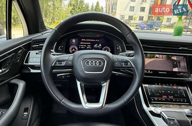 Внедорожник / Кроссовер Audi Q7 2020 в 