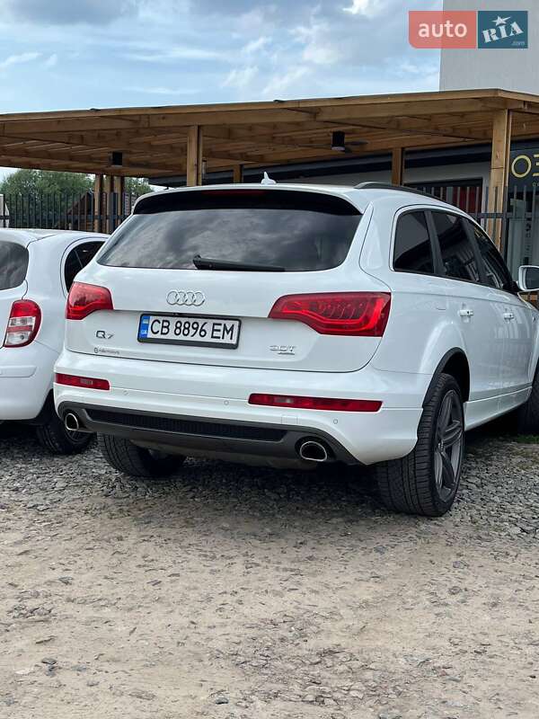 Позашляховик / Кросовер Audi Q7 2014 в Чернігові