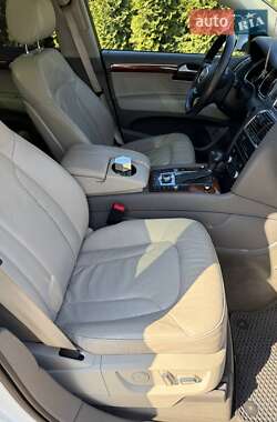 Внедорожник / Кроссовер Audi Q7 2013 в 