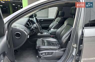 Внедорожник / Кроссовер Audi Q7 2014 в 