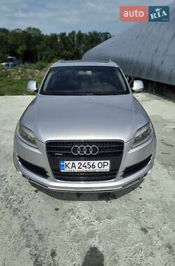 Внедорожник / Кроссовер Audi Q7 2007 в 