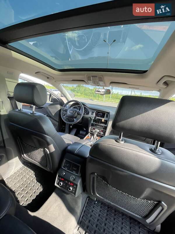 Позашляховик / Кросовер Audi Q7 2013 в Рівному