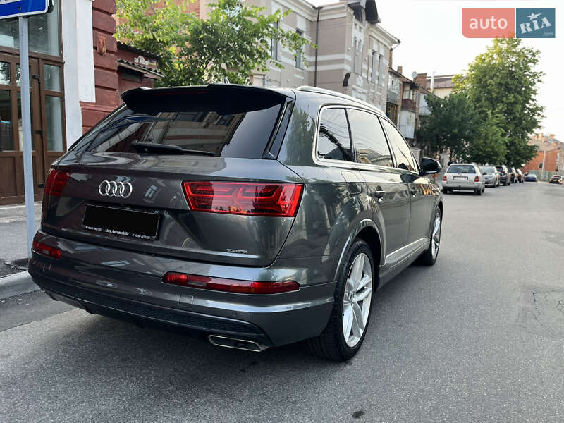 Внедорожник / Кроссовер Audi Q7 2016 в Виннице