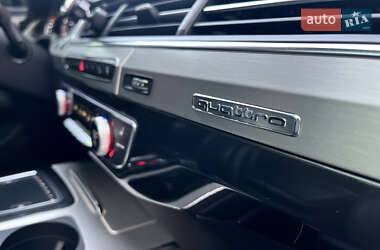 Позашляховик / Кросовер Audi Q7 2016 в 