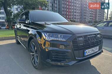 Внедорожник / Кроссовер Audi Q7 2023 в 