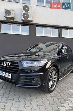 Позашляховик / Кросовер Audi Q7 2017 в Чернівцях