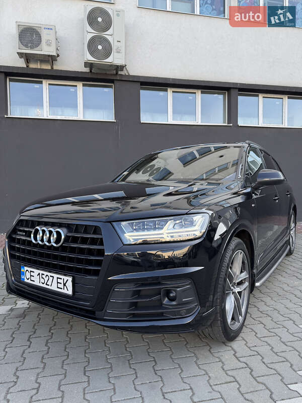 Позашляховик / Кросовер Audi Q7 2017 в Чернівцях